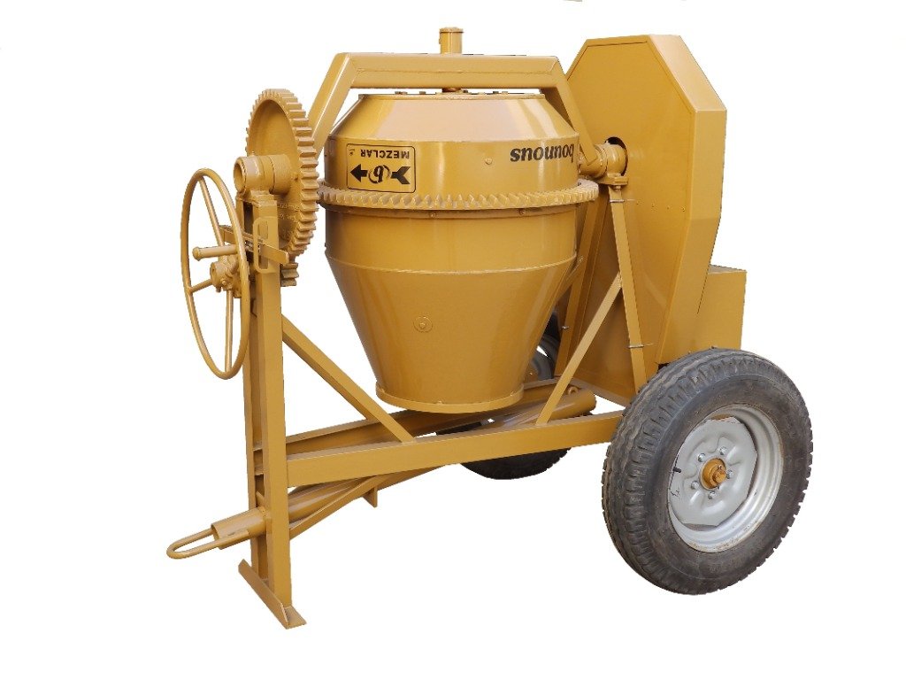 HORMIGONERA H-240 TRIFÁSICA